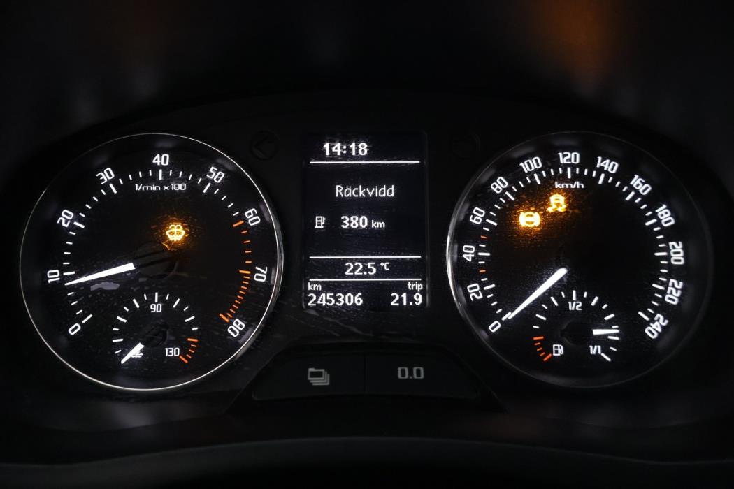 SKODA Fabia 2012