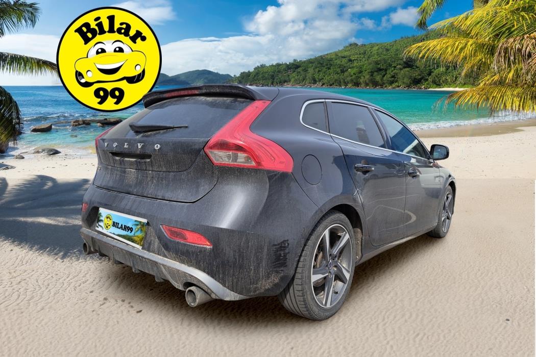 VOLVO V40 2013