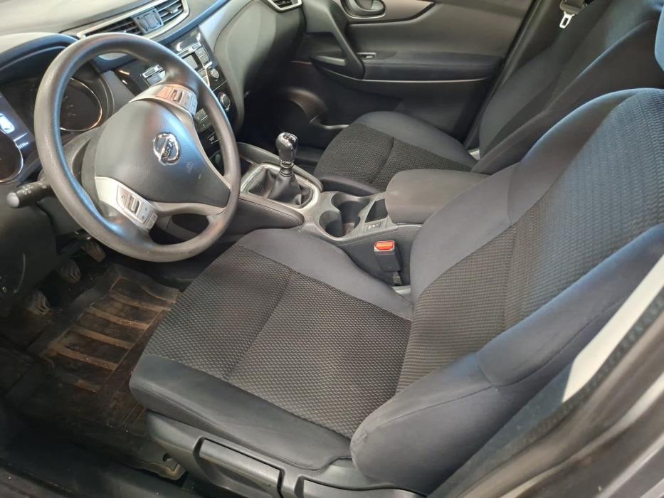 NISSAN Qashqai 2015