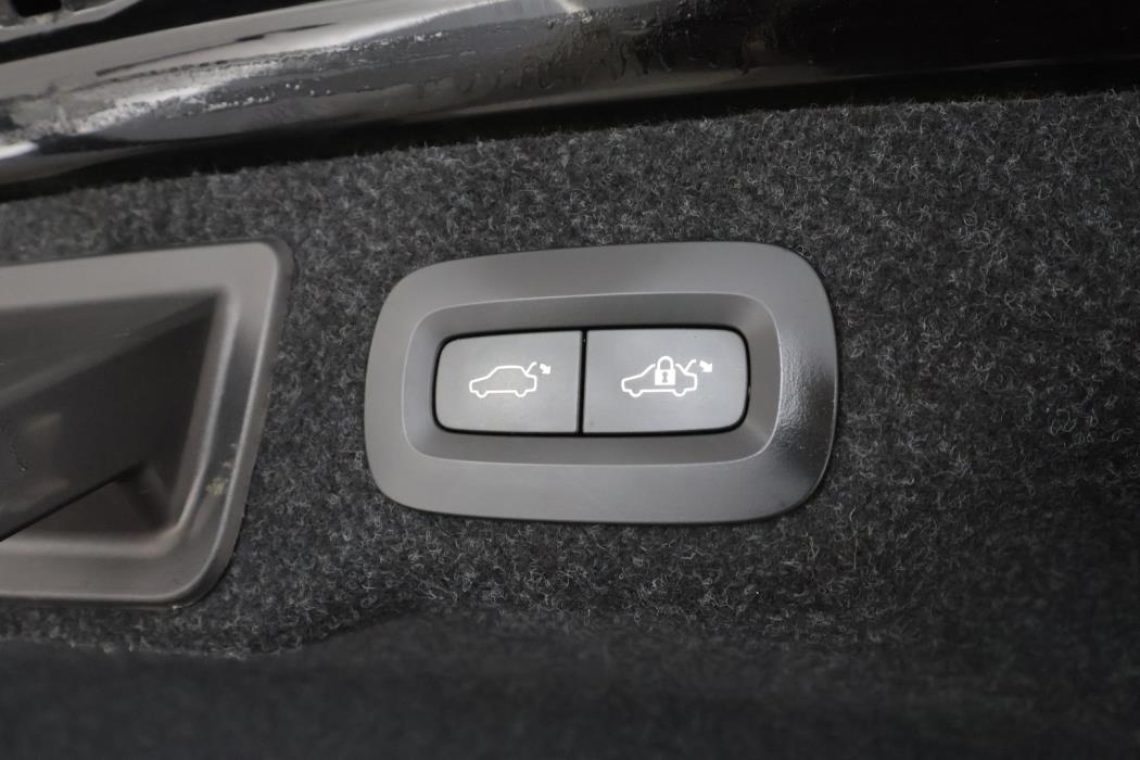 VOLVO S90 2016