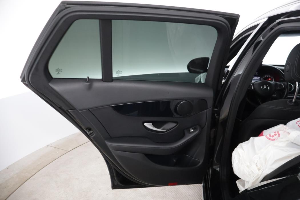 MERCEDES-BENZ C 2016