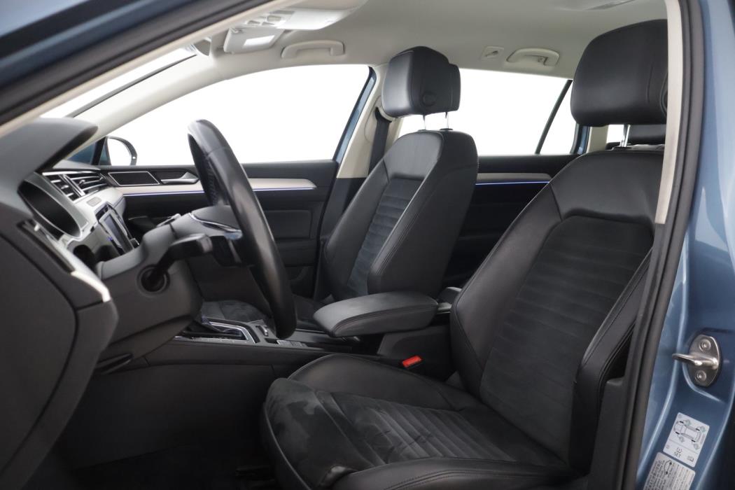 VOLKSWAGEN PASSAT 2016