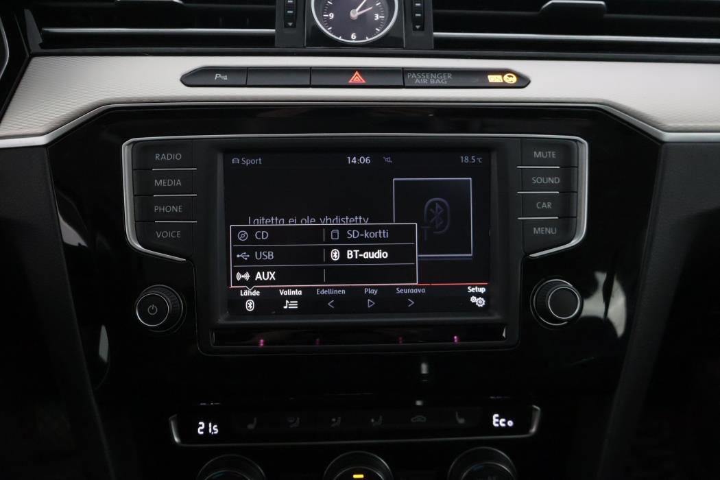 VOLKSWAGEN PASSAT 2016