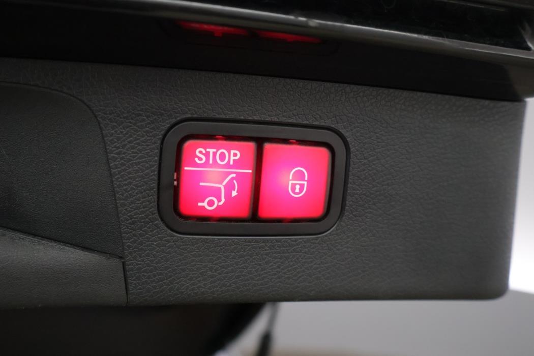 MERCEDES-BENZ E 2021