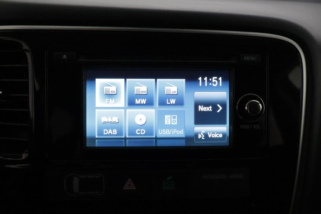 MITSUBISHI Outlander 2016