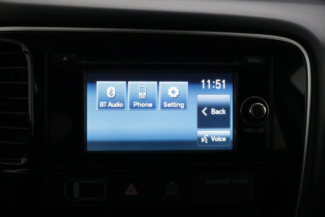 MITSUBISHI Outlander 2016