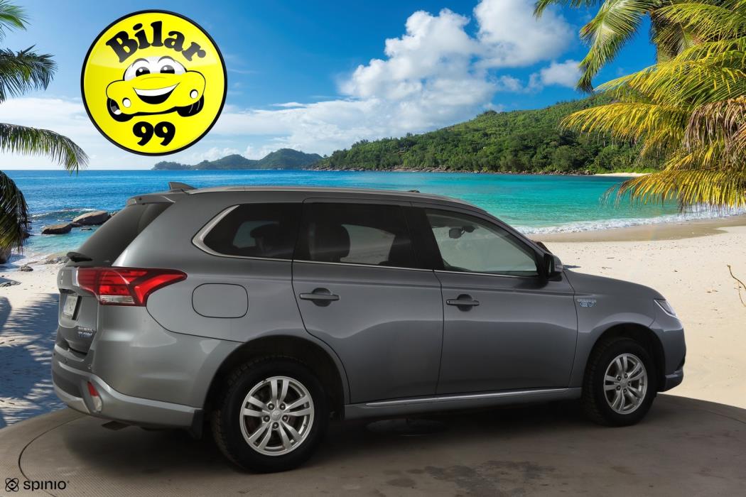 MITSUBISHI Outlander 2016