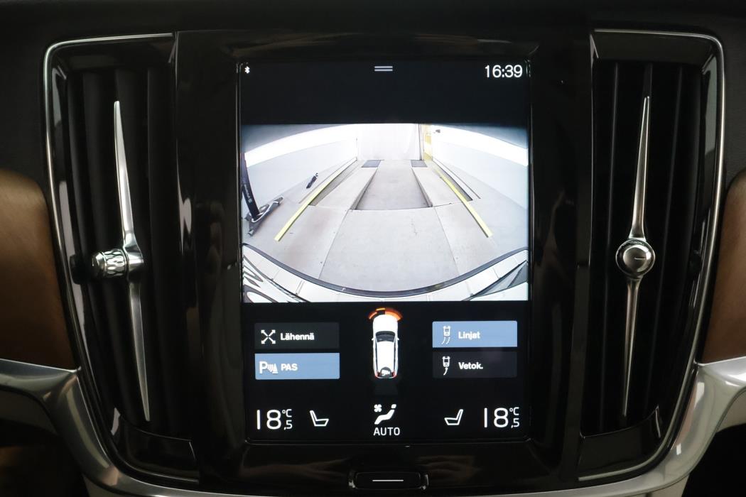 VOLVO V90 2021