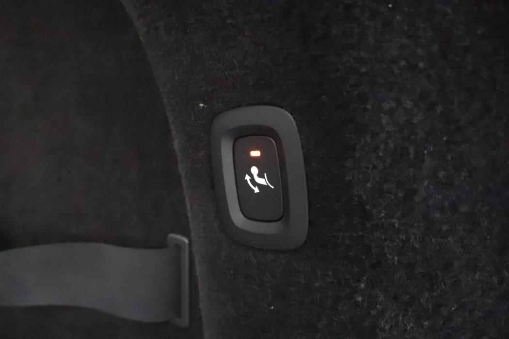 VOLVO V90 2021