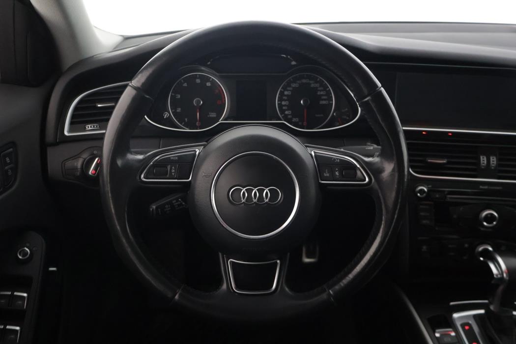 AUDI A4 2015