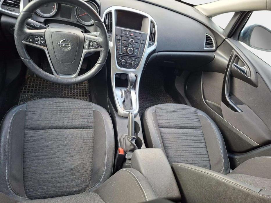 OPEL Astra 2015