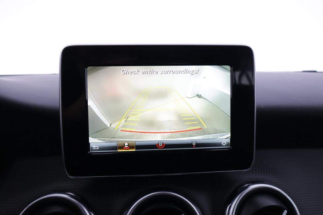 MERCEDES-BENZ GLA 2018