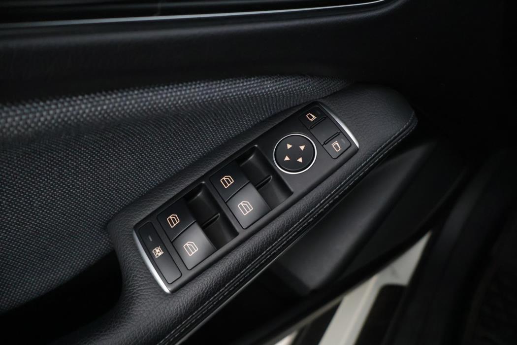 MERCEDES-BENZ GLA 2018