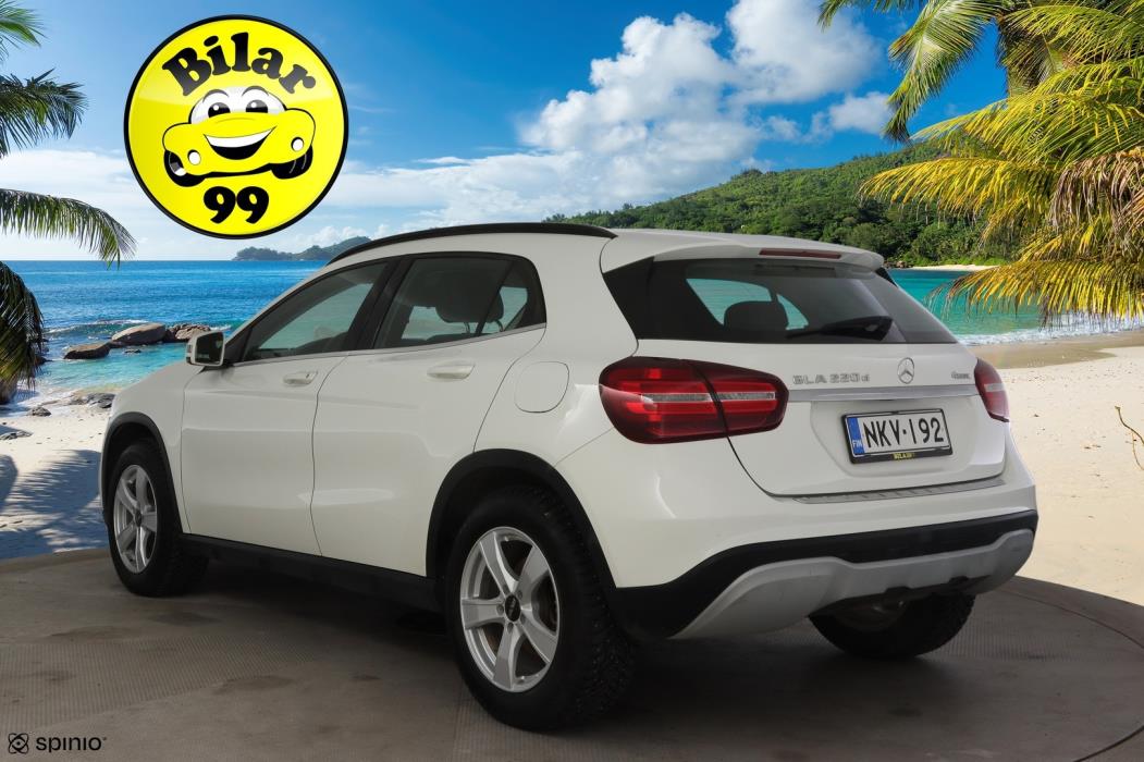 MERCEDES-BENZ GLA 2018