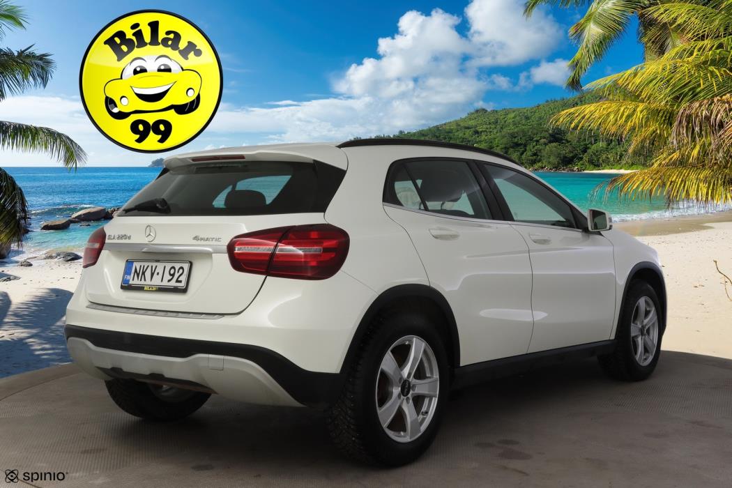 MERCEDES-BENZ GLA 2018