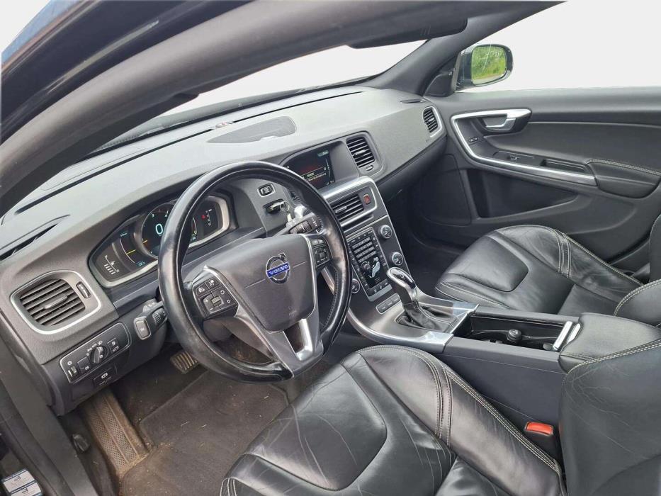 VOLVO V60 2014