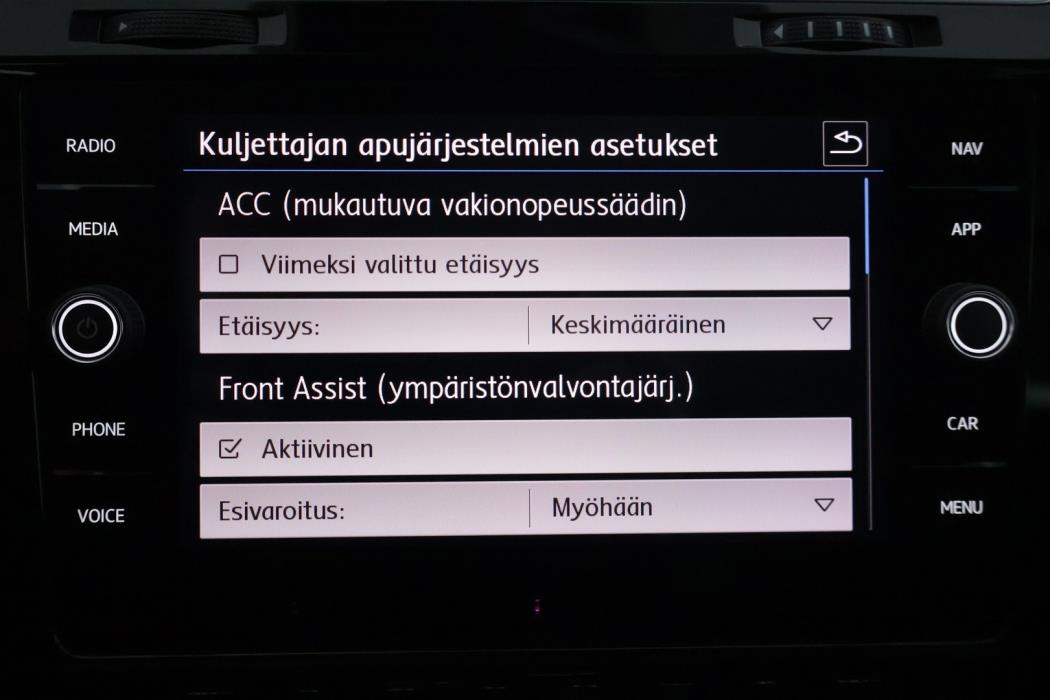 VOLKSWAGEN Golf 2018
