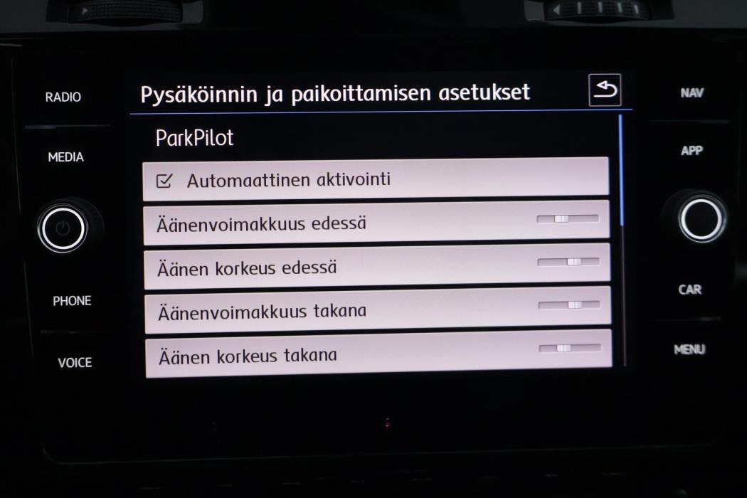 VOLKSWAGEN Golf 2018