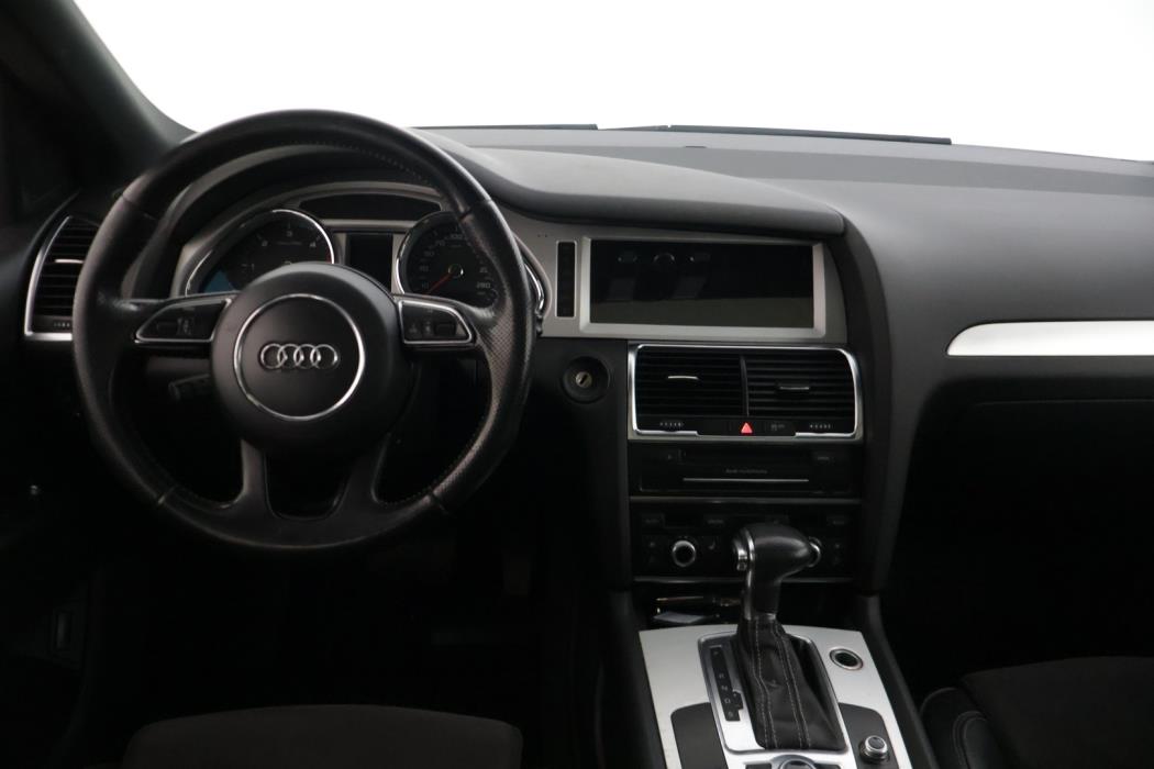 AUDI Q7 2011