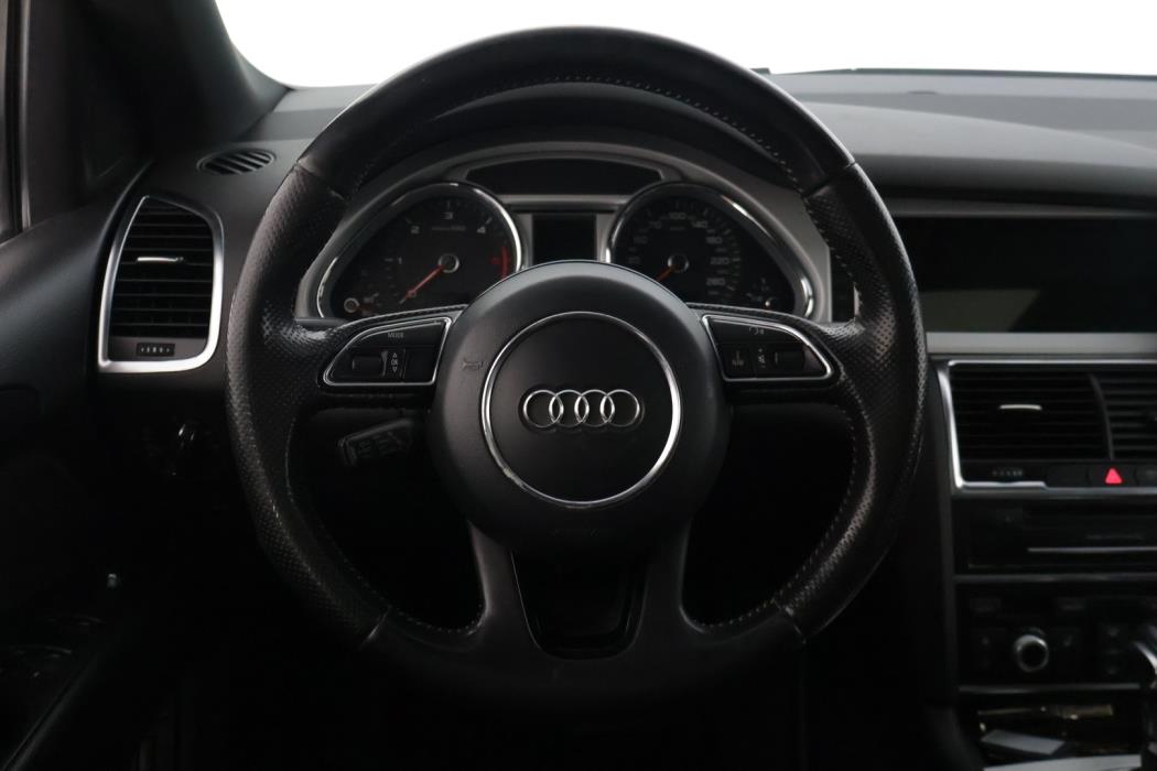 AUDI Q7 2011