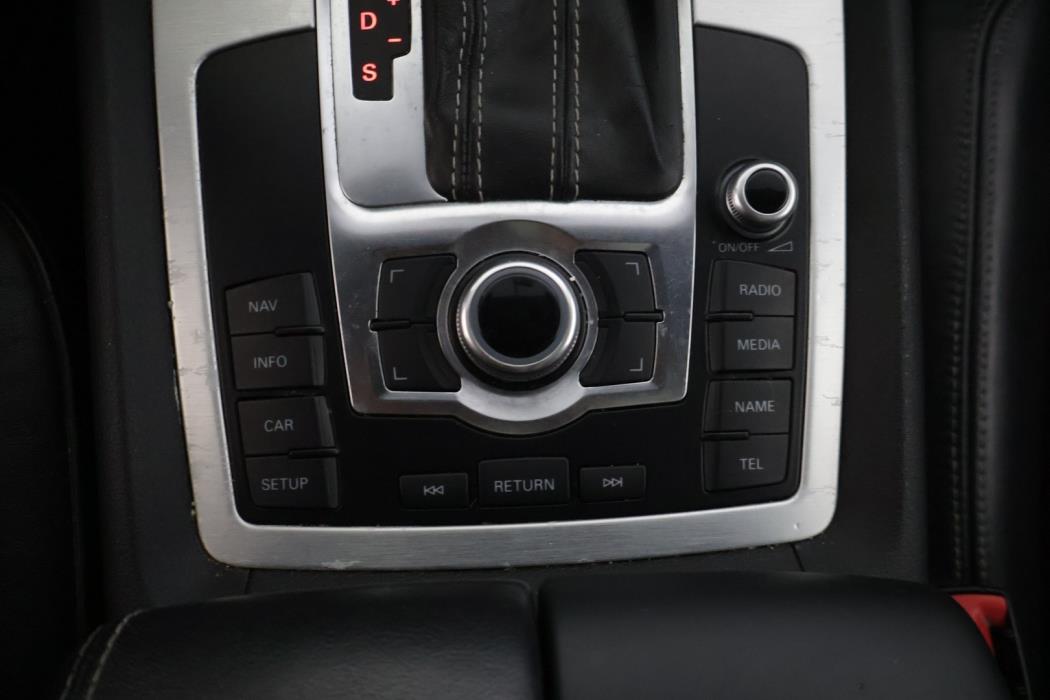 AUDI Q7 2011