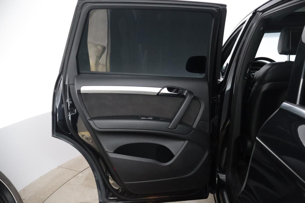 AUDI Q7 2011