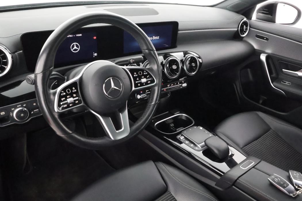 MERCEDES-BENZ CLA 2022