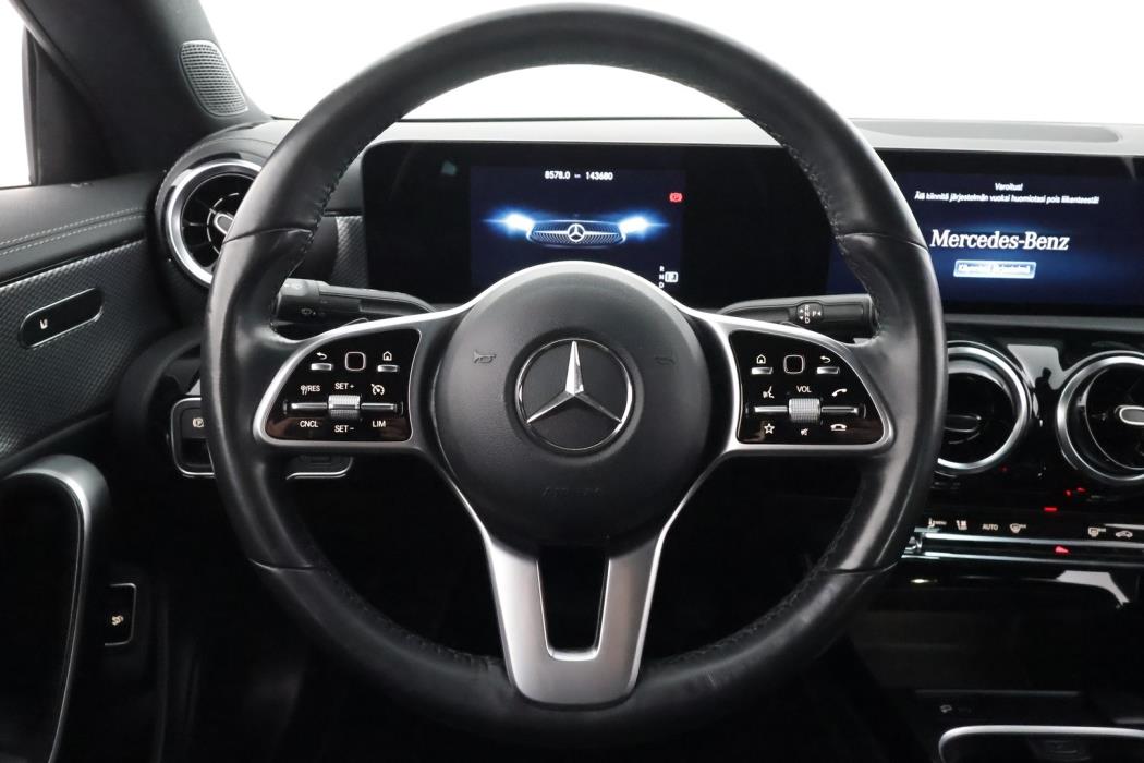 MERCEDES-BENZ CLA 2022