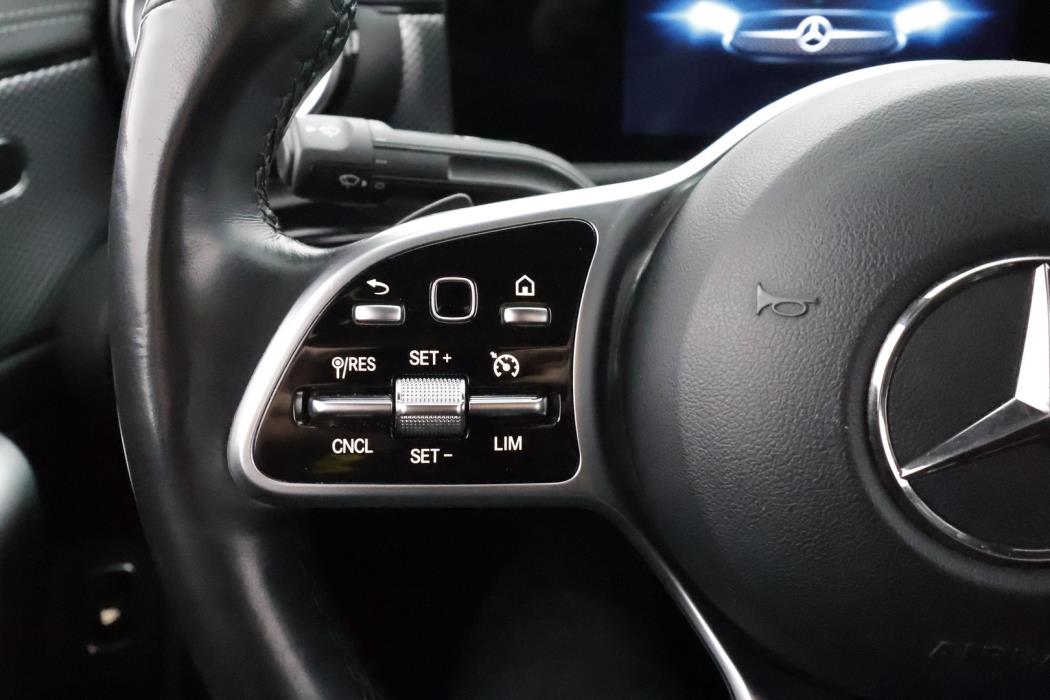 MERCEDES-BENZ CLA 2022