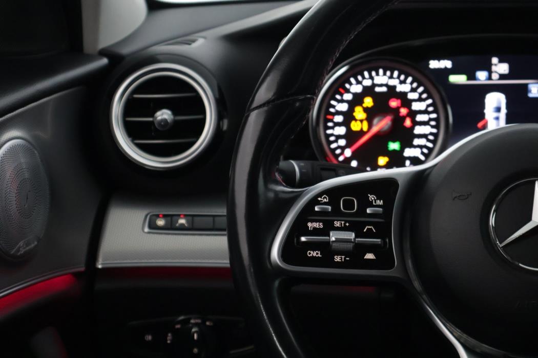 MERCEDES-BENZ E 2019