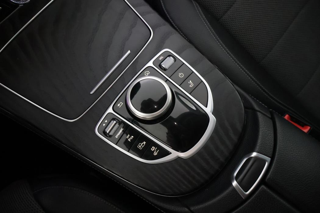 MERCEDES-BENZ E 2019