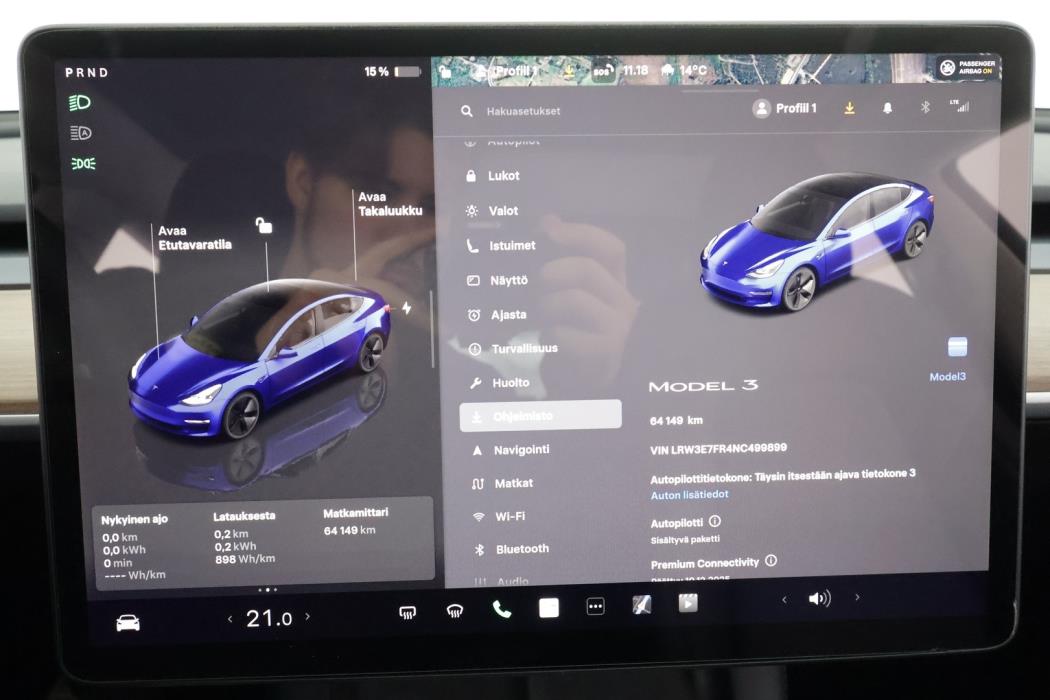 TESLA Model 3 2022