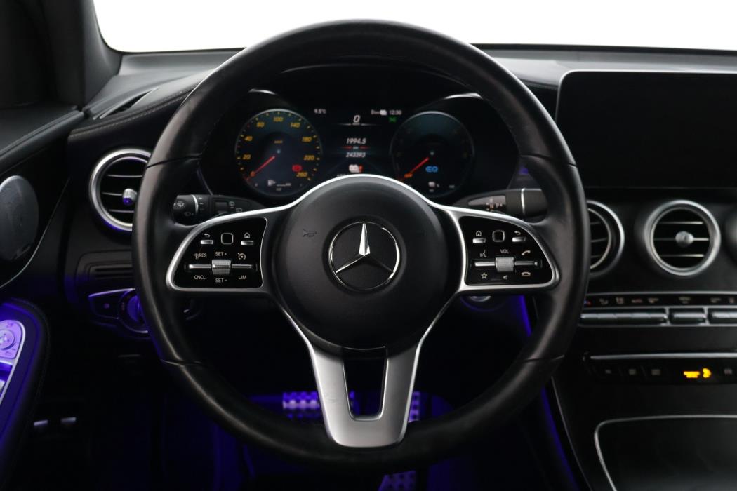 MERCEDES-BENZ GLC 2021