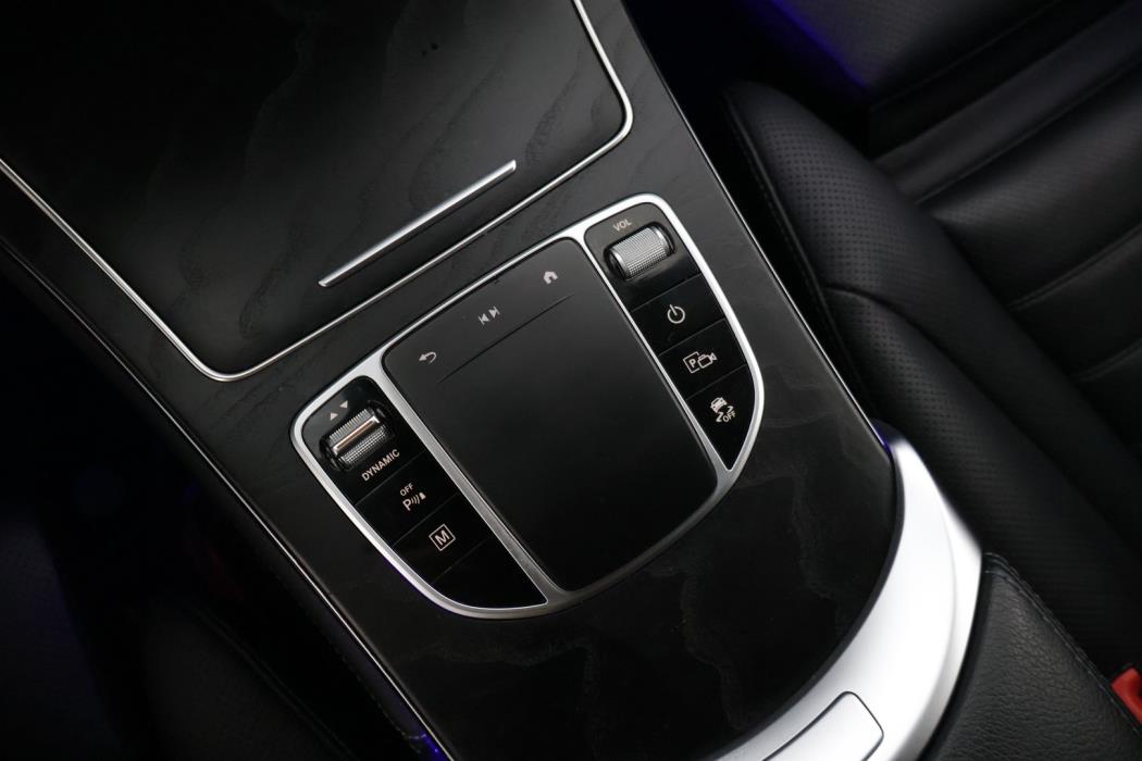 MERCEDES-BENZ GLC 2021