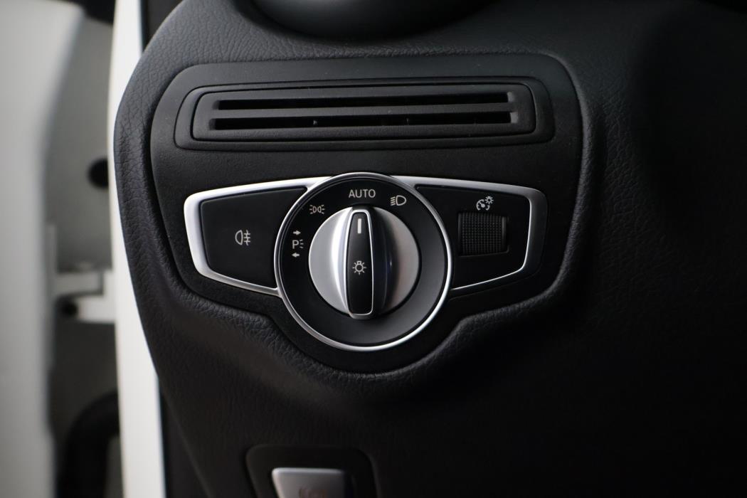 MERCEDES-BENZ GLC 2021