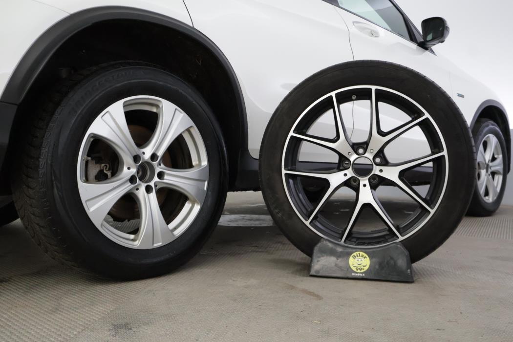 MERCEDES-BENZ GLC 2021