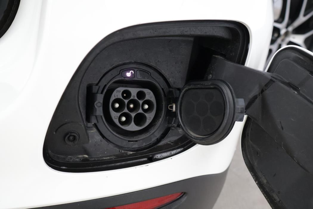 MERCEDES-BENZ GLC 2021