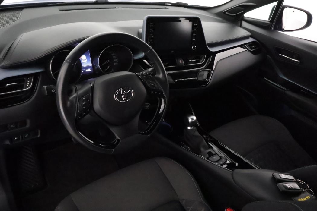 TOYOTA C-HR 2021