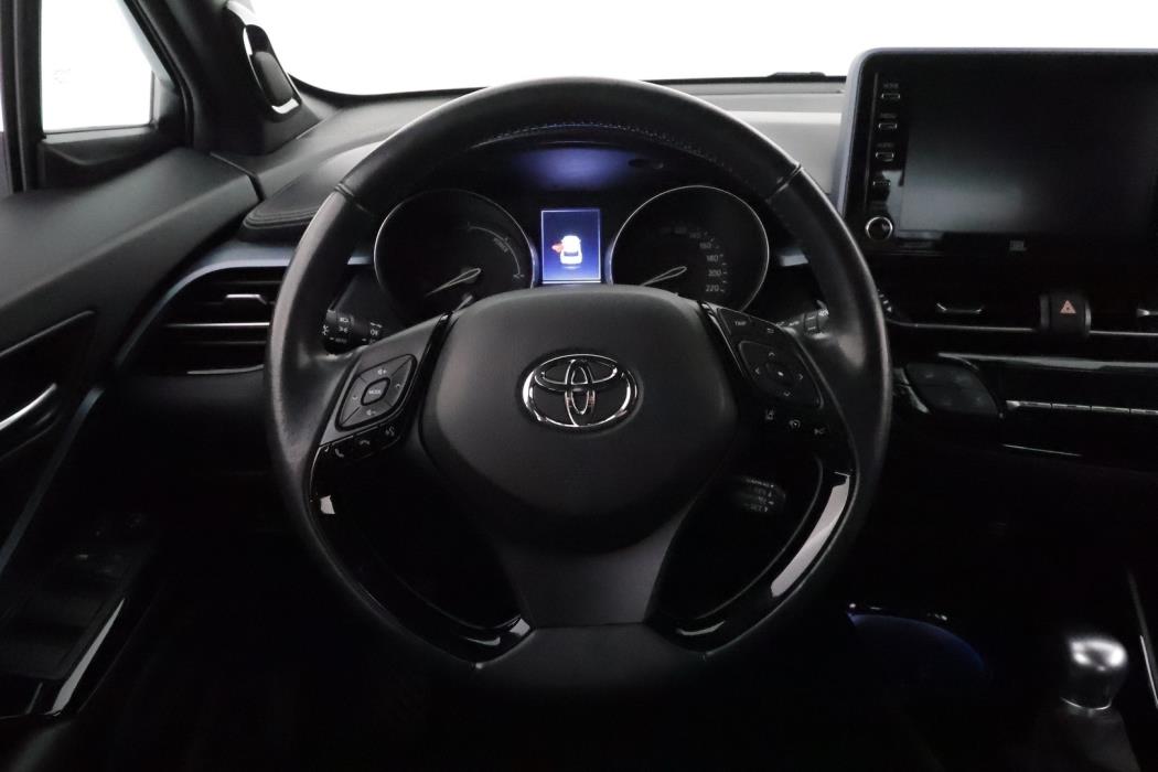 TOYOTA C-HR 2021