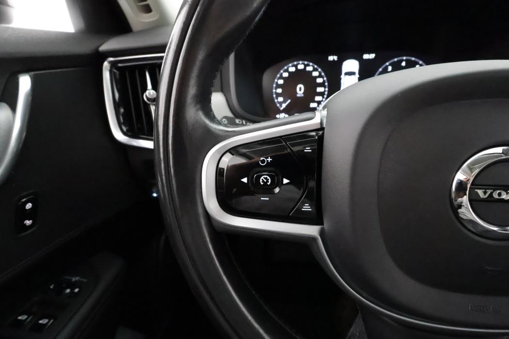 VOLVO V90 CROSS COUNTRY 2020