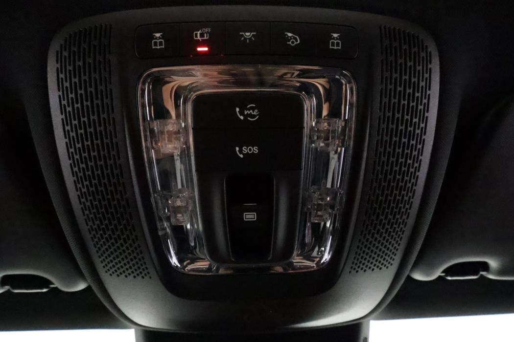 MERCEDES-BENZ A 2021