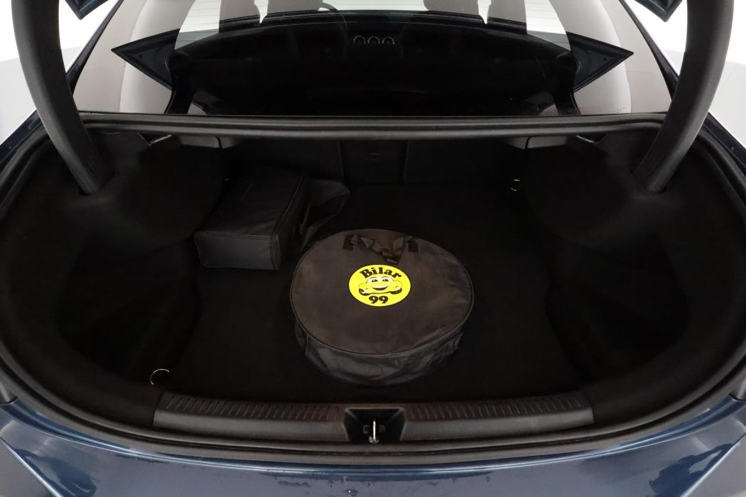 MERCEDES-BENZ A 2021