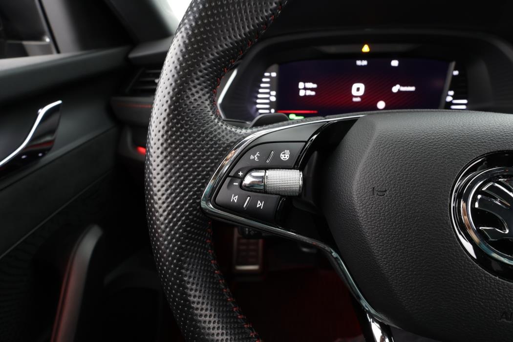 SKODA OCTAVIA RS 2022