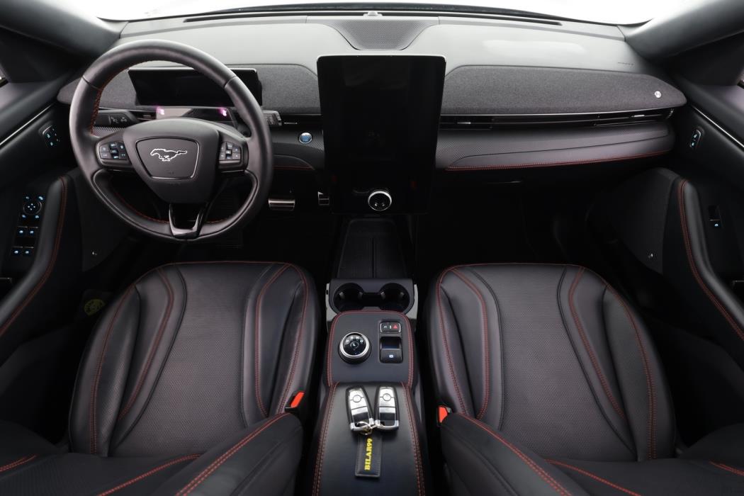 FORD MUSTANG MACH-E 2022
