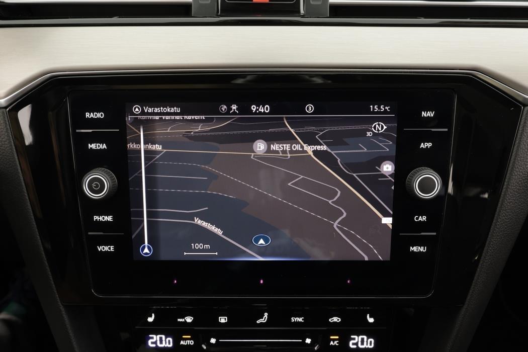 VOLKSWAGEN PASSAT 2022