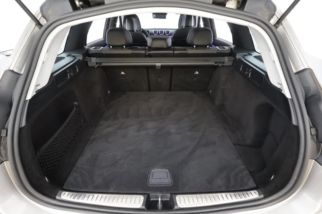 MERCEDES-BENZ C 2022