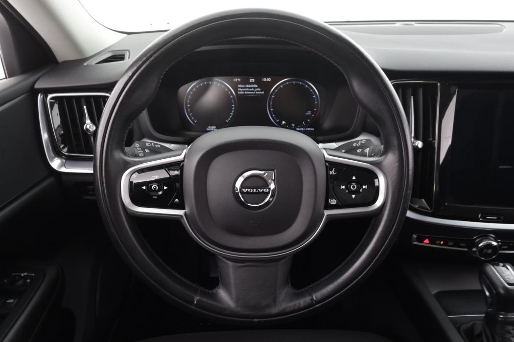 VOLVO V60 2019