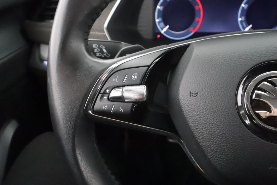SKODA OCTAVIA 2022
