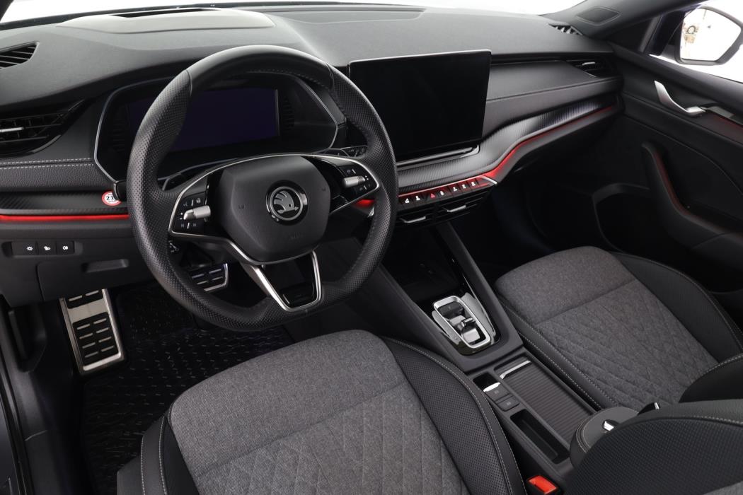 SKODA OCTAVIA 2025