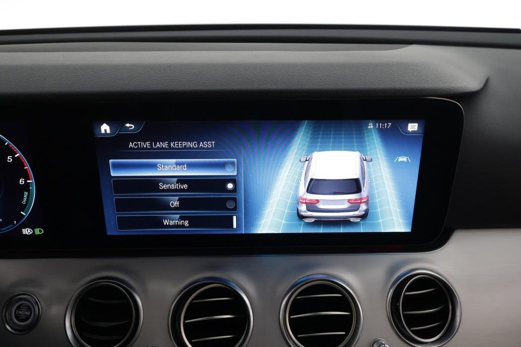 MERCEDES-BENZ E 2021